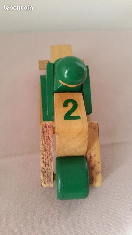 Moto et Pilote en Bois (image 3)