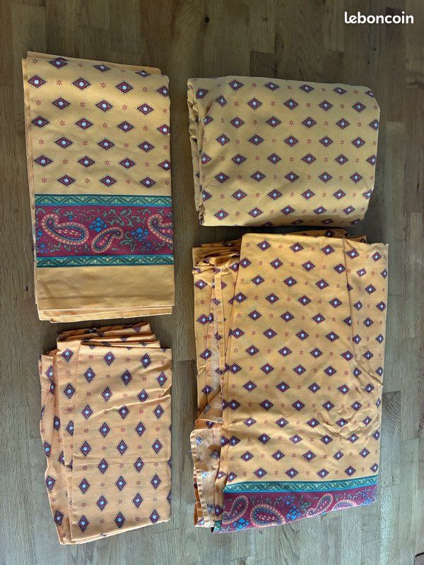 Parure de lit motif provence (image 1)