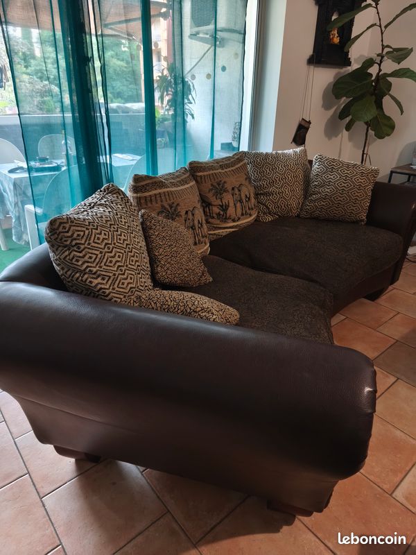 Vends canapé atypique cuir (image 2)
