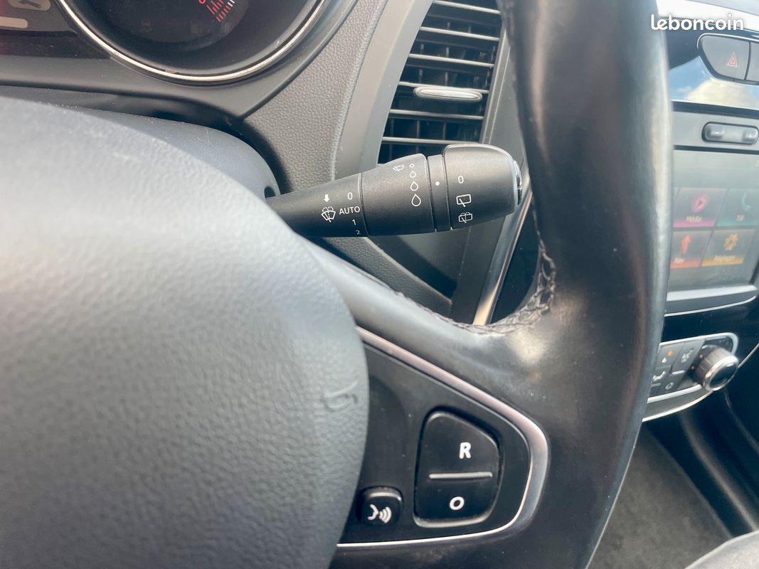 Garantie nationale 12 mois – Renault Captur 1.3 TCe 130ch Intens (image 14)
