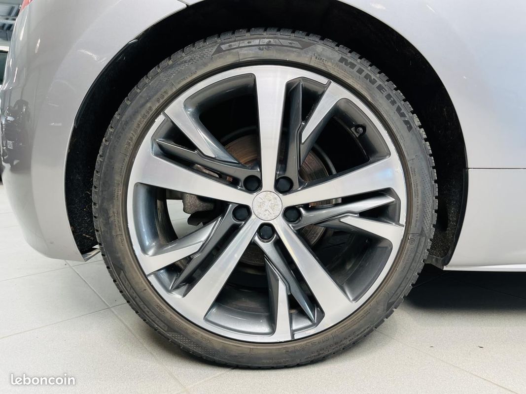 PEUGEOT RCZ 2.0 HDi FAP 163ch (image 19)