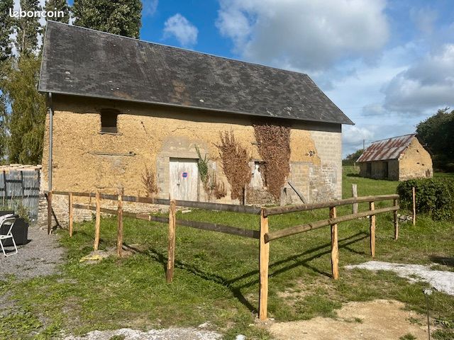 Maison 4 pièces 107 m² · à Quettreville-sur-Sienne · 107 m² · 49 000 €