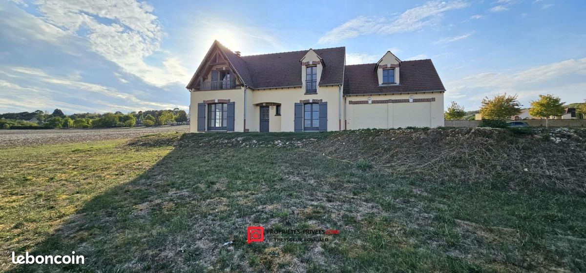 Maison 5 pièces 135 m² · à Montholon · 135 m² · 225 000 €