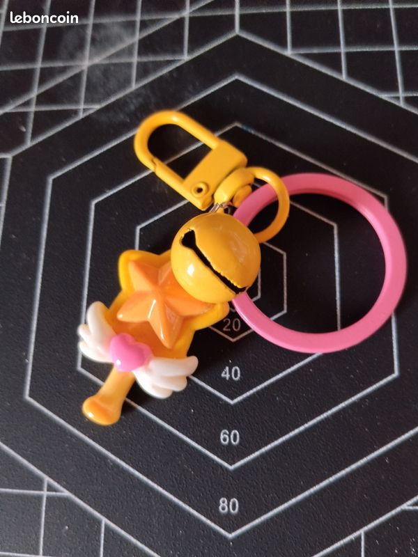 Porte clé magical girl jaune type card captor sakura (image 1)