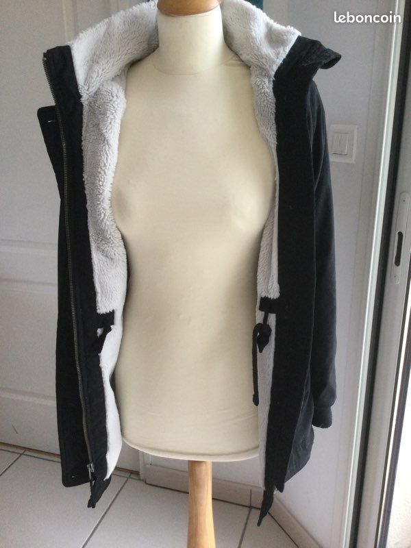 Veste noire Hollister T XS avec capuche (image 2)