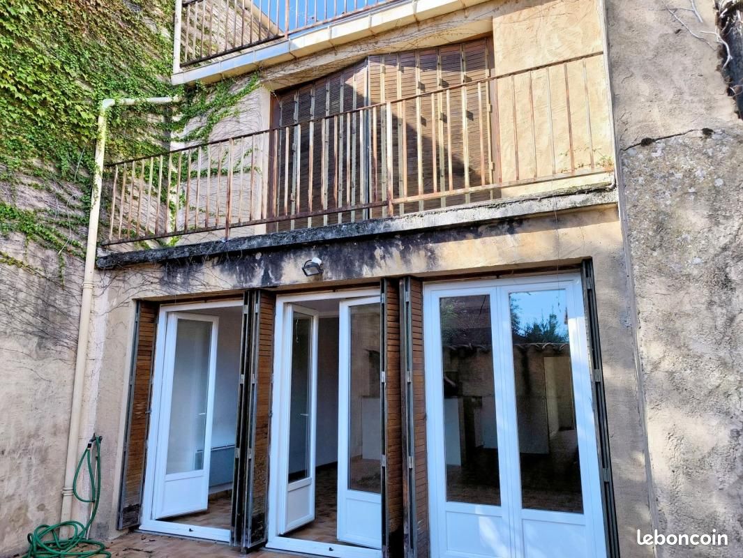 Immeuble 2 pièces 180 m² · à Plaisance · 180 m² · 69 000 €