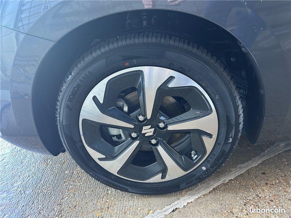 Suzuki Swift IV 1.2 DUALJET HYBRID Pack (image 30)