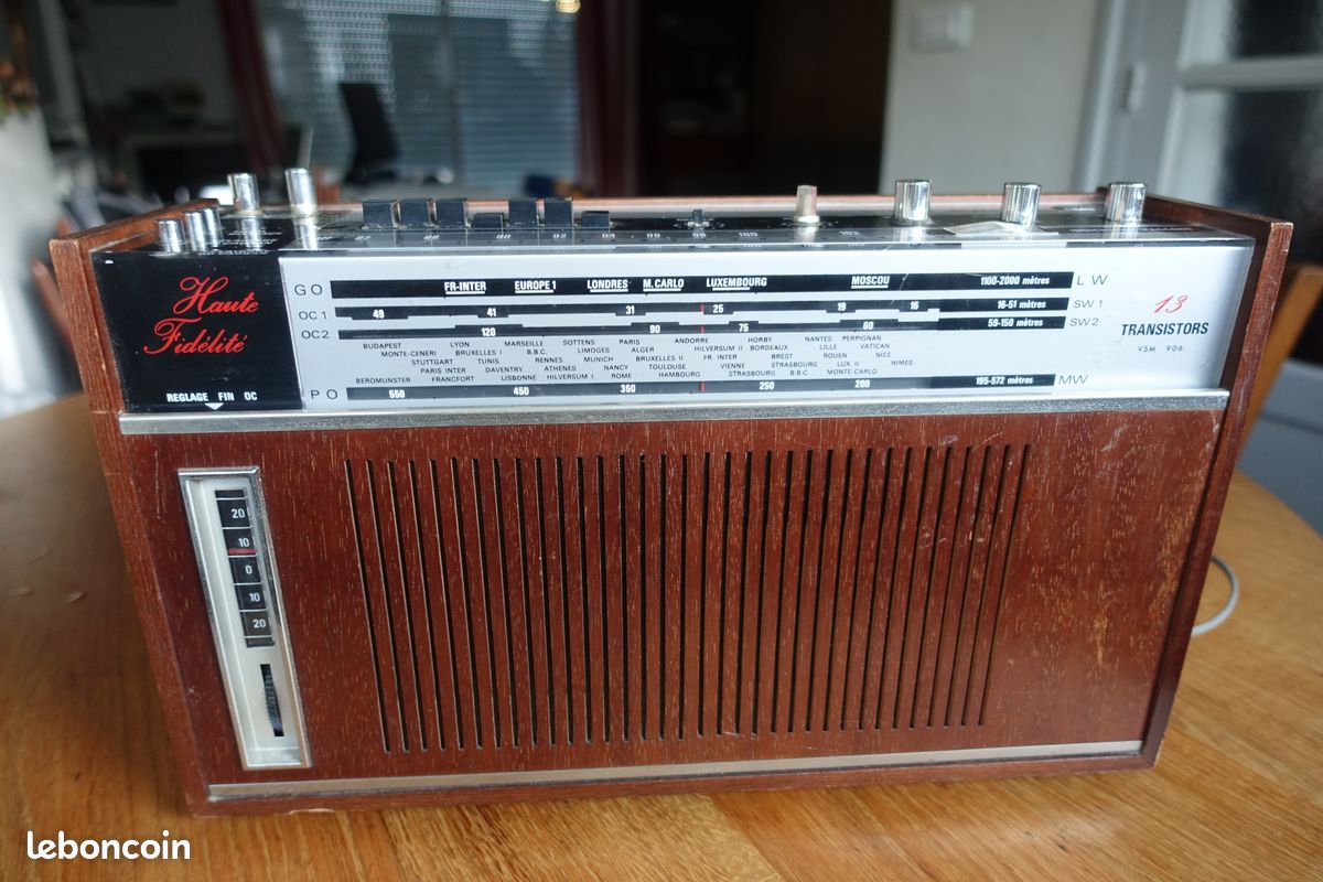 Ancien tourne disque la voix de son maitre - pathe marconi - à Beaumont