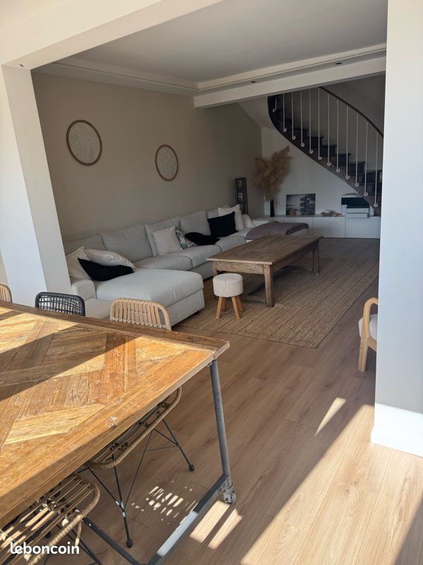 Maison 6 pièces 161 m² · à Monéteau · 161 m² · 240 000 €