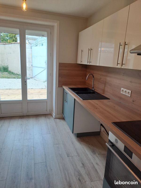 Maison 3 pièces 80 m² · à Cognac · 80 m² · 830 €