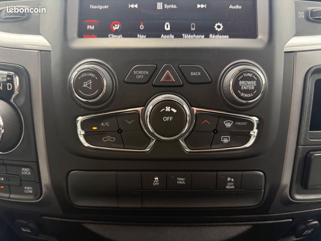 Dodge RAM 1500 4.7 V8 HEMI 401ch 1 ère main + TVA récupérable + Pas de Malus (image 12)