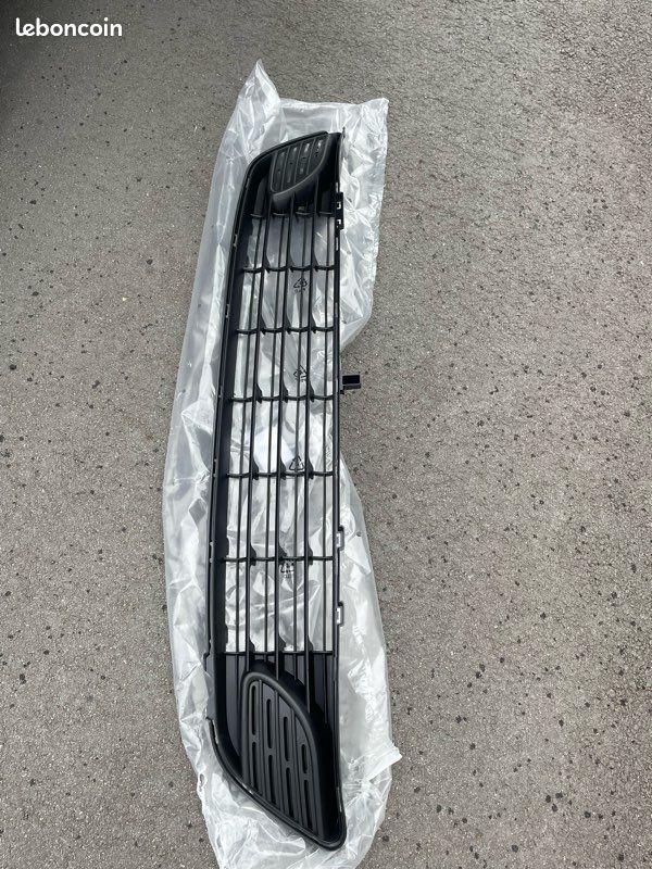 Grille inférieur pare-chocs avant Citroën C4 Grand Picasso (2007-2010) (image 1)