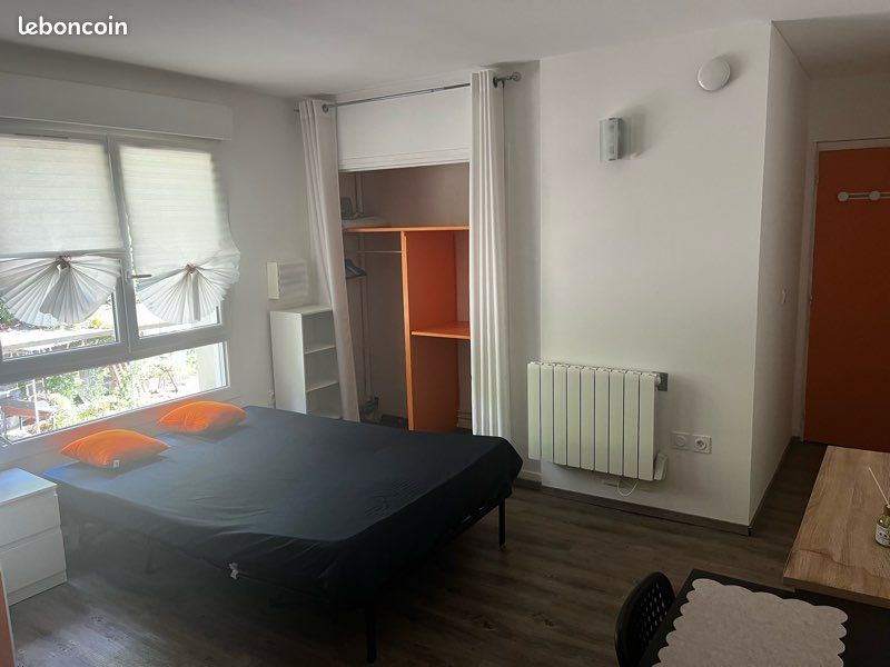 Appartement 1 pièce 20 m² · à Saint-Sébastien-de-Morsent · 20 m² · 500 €