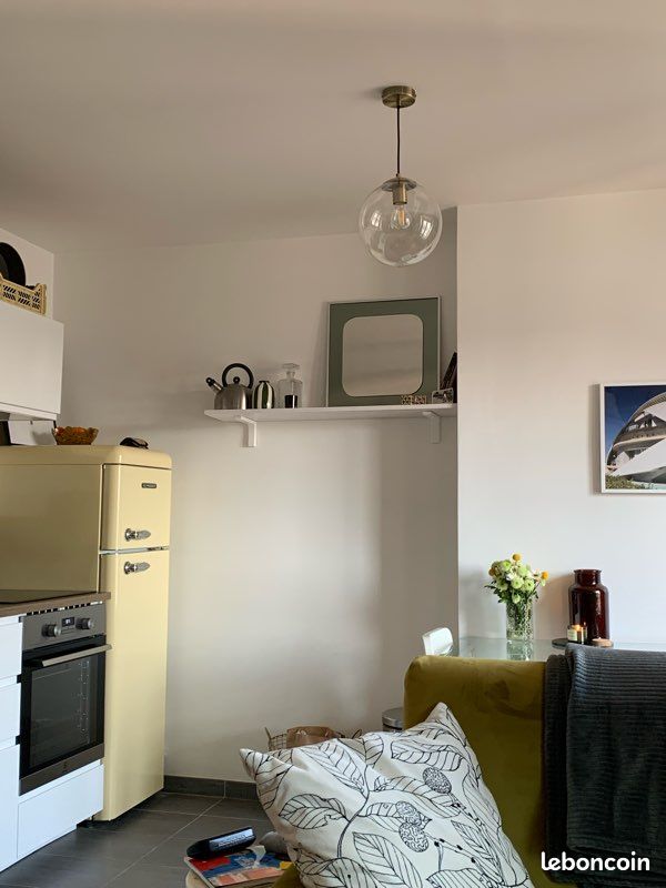 Appartement 1 pièce 27 m² · à Paris · 27 m² · 1 050 €/mois