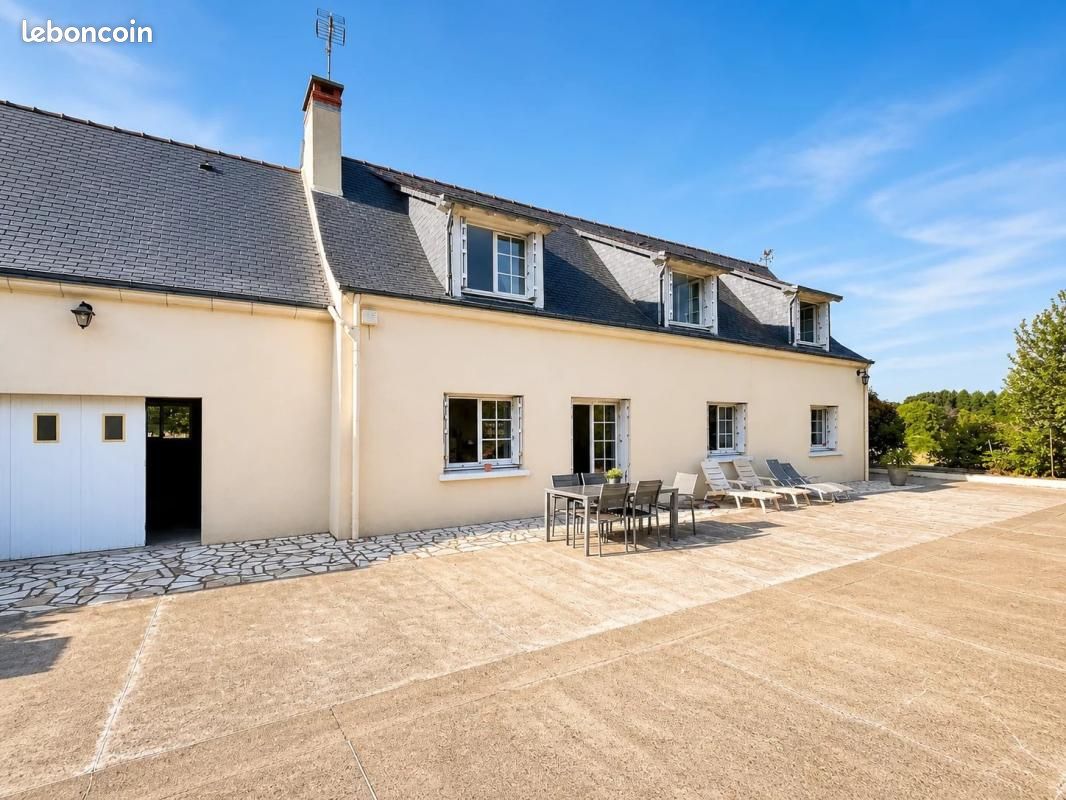 Maison 6 pièces 184 m² · à Bourgueil · 184 m² · 260 000 €