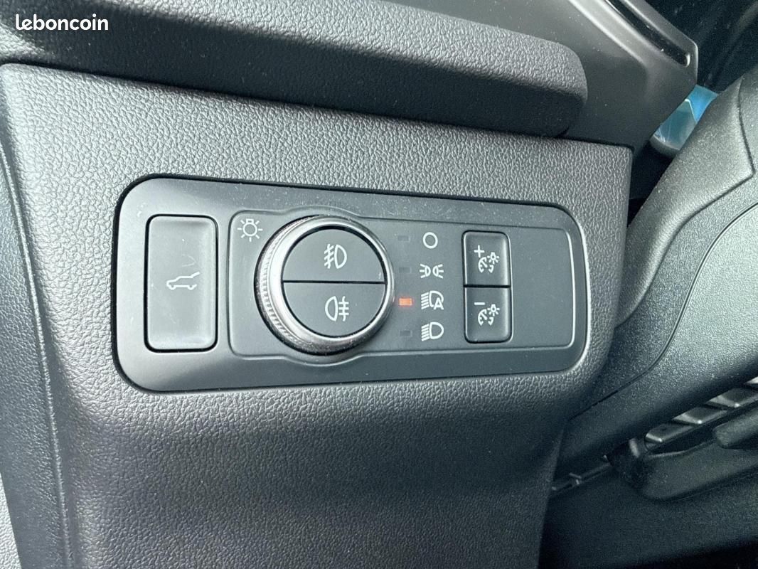 Ford Kuga 2.0 EcoBlue 120 BVA ST-Line X (image 19)