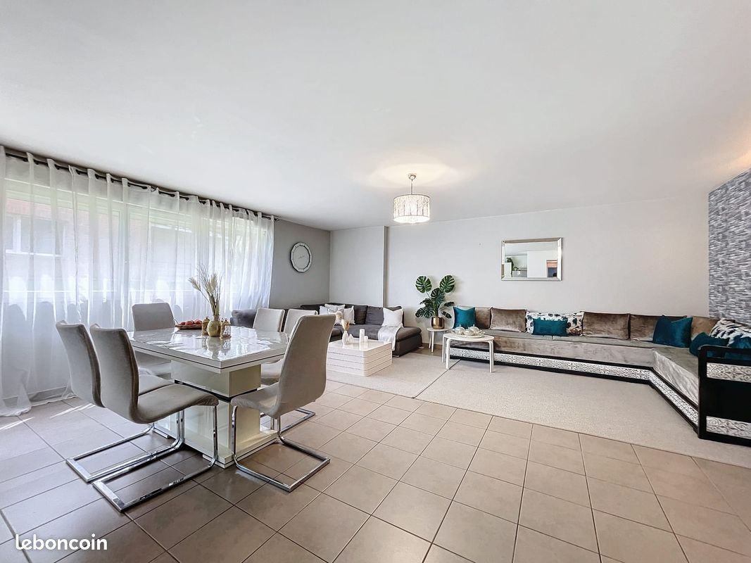 Appartement 3 pièces 77 m² · à Valenciennes · 77 m² · 120 000 €