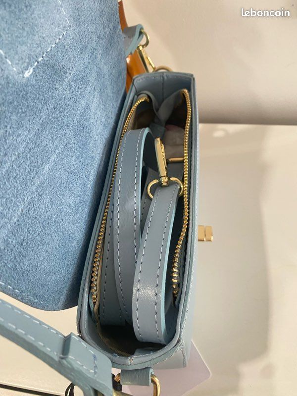 Petit Sac en cuir bleu ciel (image 4)