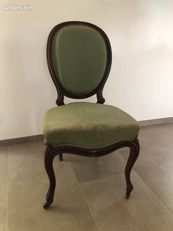 Chaise médaillon verte (image 1)