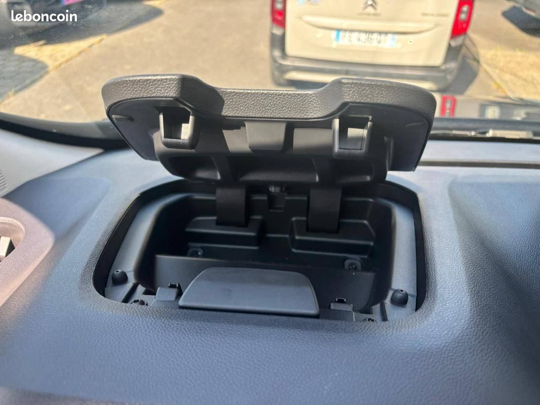 Nissan Primastar COMBI L1H1 3.0t 2.0 dCi 150 S/S BVM Tekna (image 27)