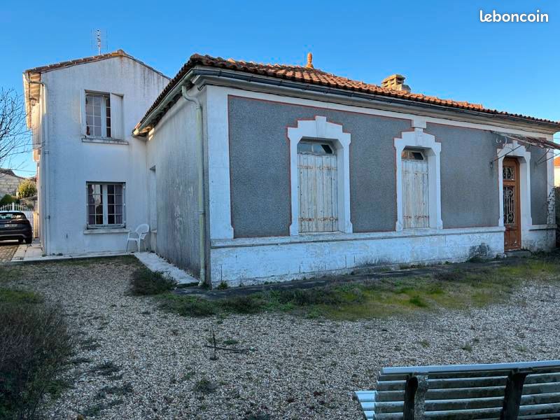 Maison 8 pièces 105 m² · à Mirambeau · 105 m² · 128 450 €