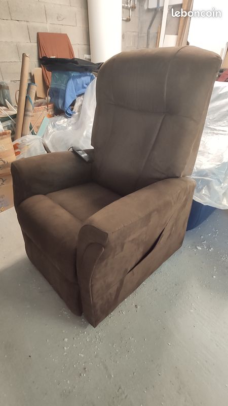 Fauteuil releveur électrique (image 3)