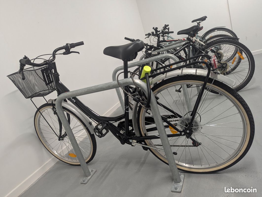 Vélo De Ville Femme Toplife City – 6 Vitesses – Panier Avant Et Porte-bagages – Noir – Occasion