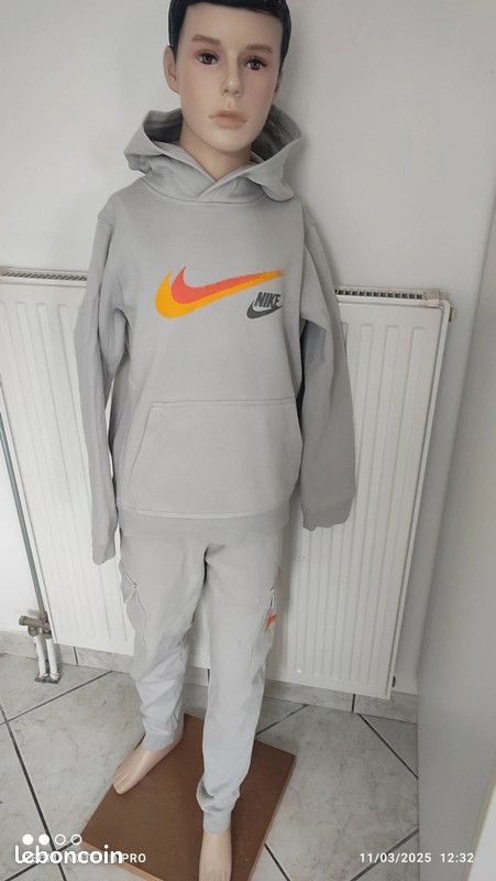 Tracksuit Ensemble Nike Gris Garcon ENSEMBLE SWEAT CAPUCHE JOGGING