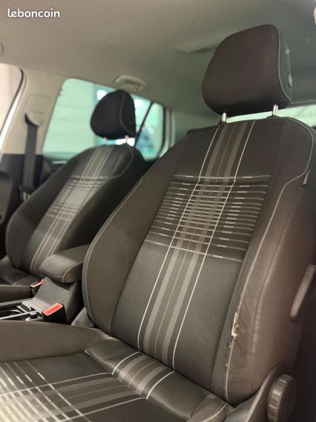 Volkswagen GOLF VII 1.6 TDI 110CH BLUEMOTION TECHNOLOGY FAP LOUNGE 5P (image 5)