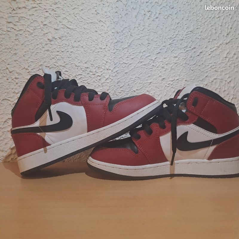 Pair chaussure air Jordan (image 3)