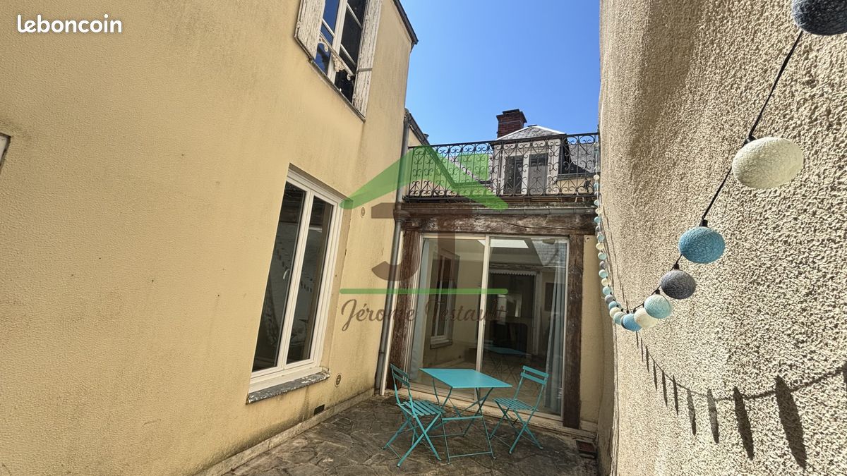 Maison 6 pièces 157 m² · à Châteaudun · 157 m² · 179 000 €