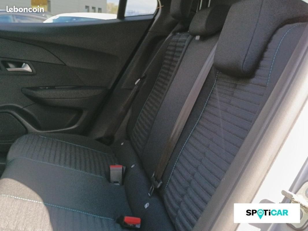 Peugeot 2008 PureTech 100 S&S BVM6 Style (image 10)