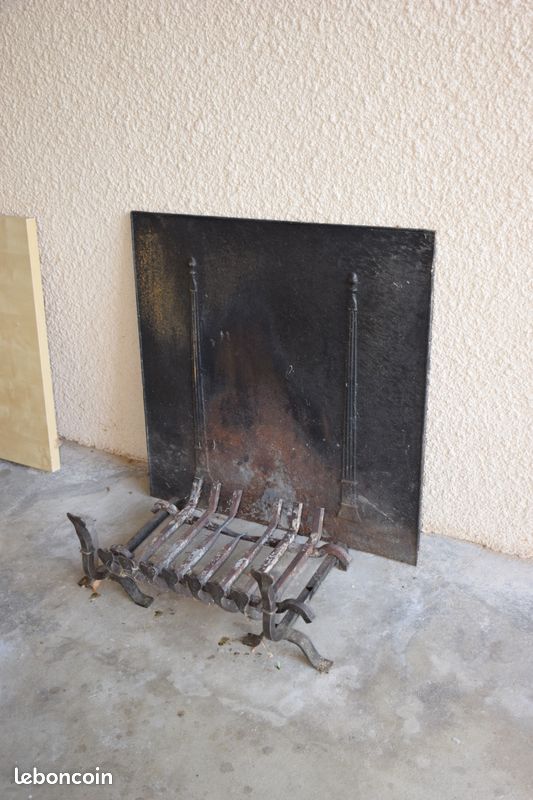 Pare feu en fonte avec support buches (image 3)