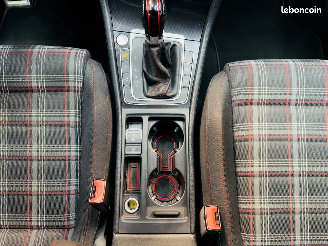 VOLKSWAGEN Golf VII 7 GTI Performance 230 DSG – Origine France – Carnet complet – 3 ième main (image 21)