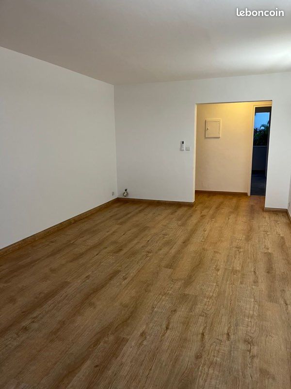 Appartement 3 pièces 70 m² · à Saint-Denis · 70 m² · 1 100 €/mois