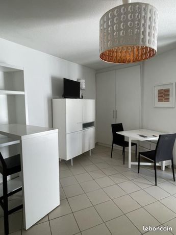 Studio 1 pièce 25 m²