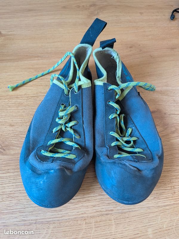 Chaussons d'escalade Simond T40 (image 1)