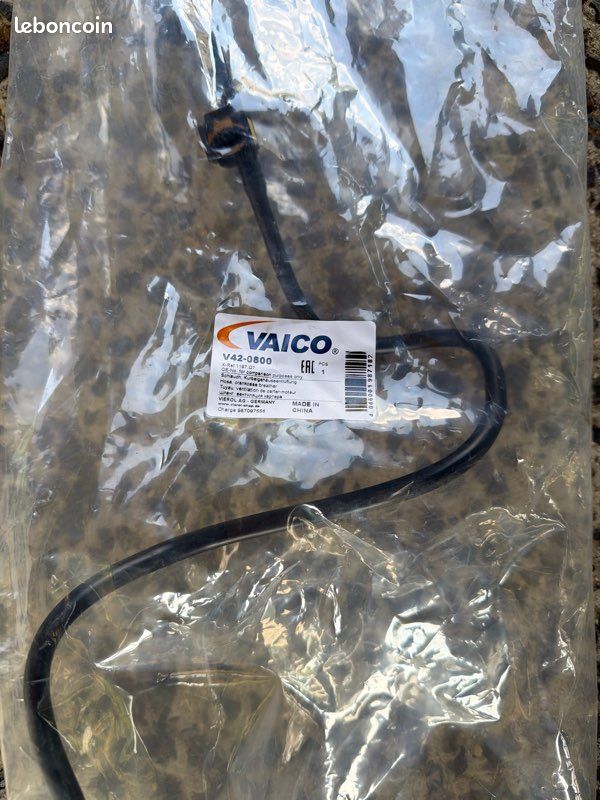 VAICO V42-0800 Tuyau reniflard d'huile Couvercle de culasse NEUF PEUGEOT CITROËN (image 2)