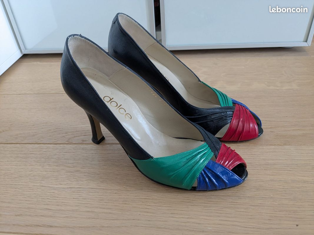 Escarpins chaussures à talon vintage dolce cuir Noir