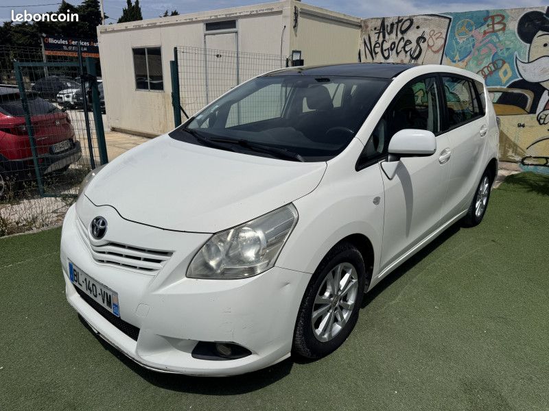 Toyota VERSO 126 D-4D FAP SKYVIEW CONNECT 5 PLACES (image 3)
