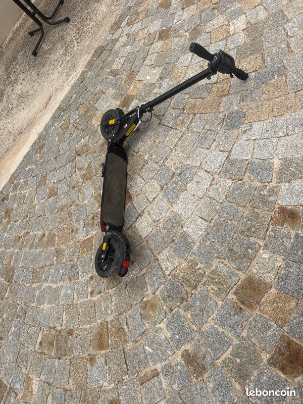Trotinette électrique Go Ride pour pièce (image 1)