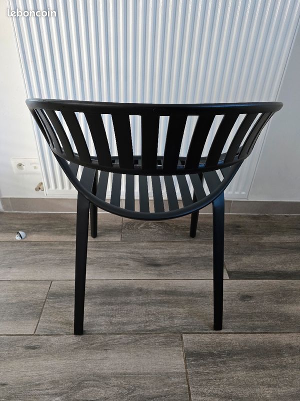 Chaise empilable (image 14)