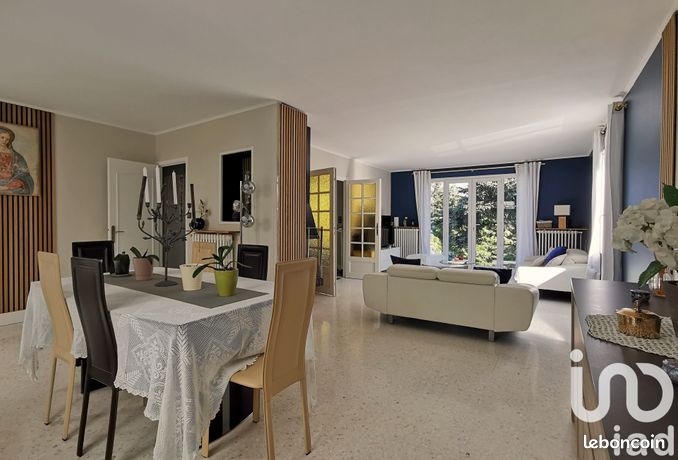 Pavillon 10 pièces 200 m²