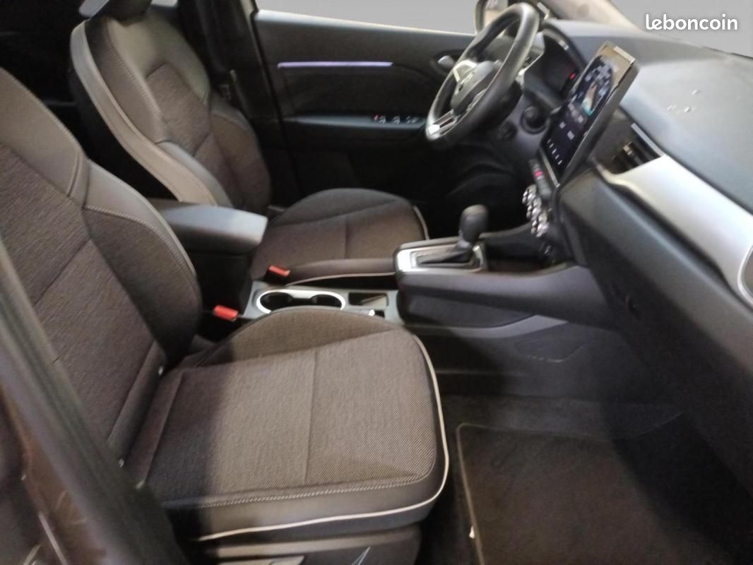 Renault Captur II E-Tech hybride 145 Techno (image 9)