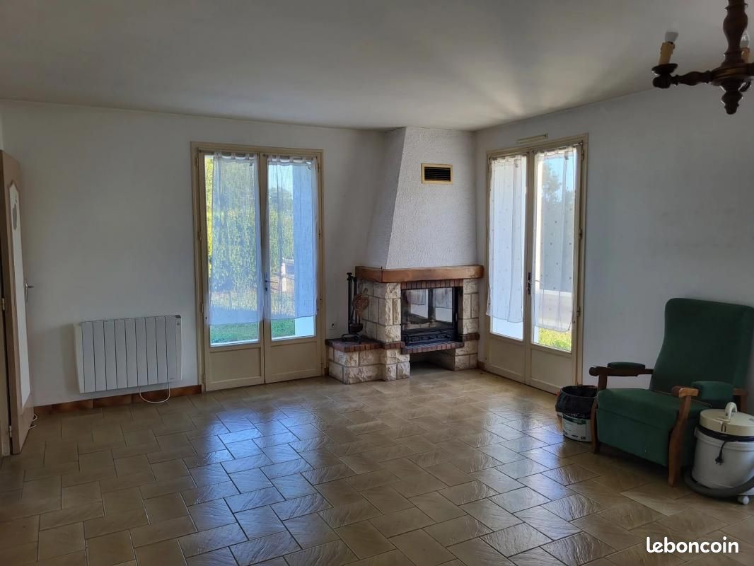 Maison 105 m² Leignes Sur Fontaine - Leignes-sur-Fontaine 86300 (image principale 4)