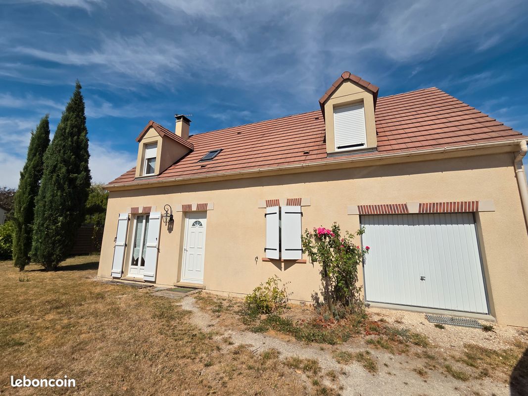 Maison 5 pièces 110 m² · à Rebréchien · 110 m² · 258 000 €