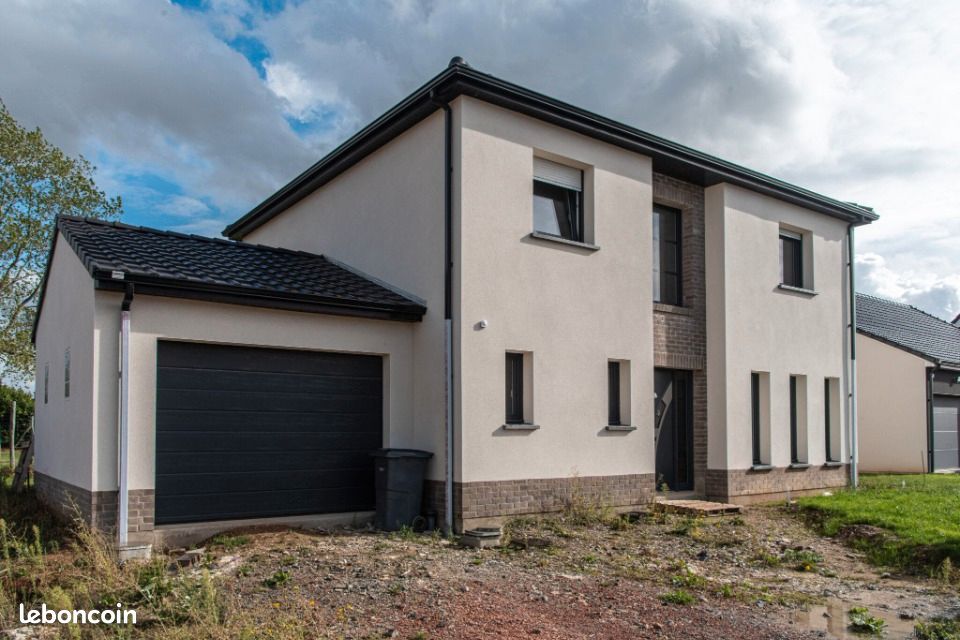 Maison 7 pièces 120 m² · à Mériel · 120 m² · 601 000 €