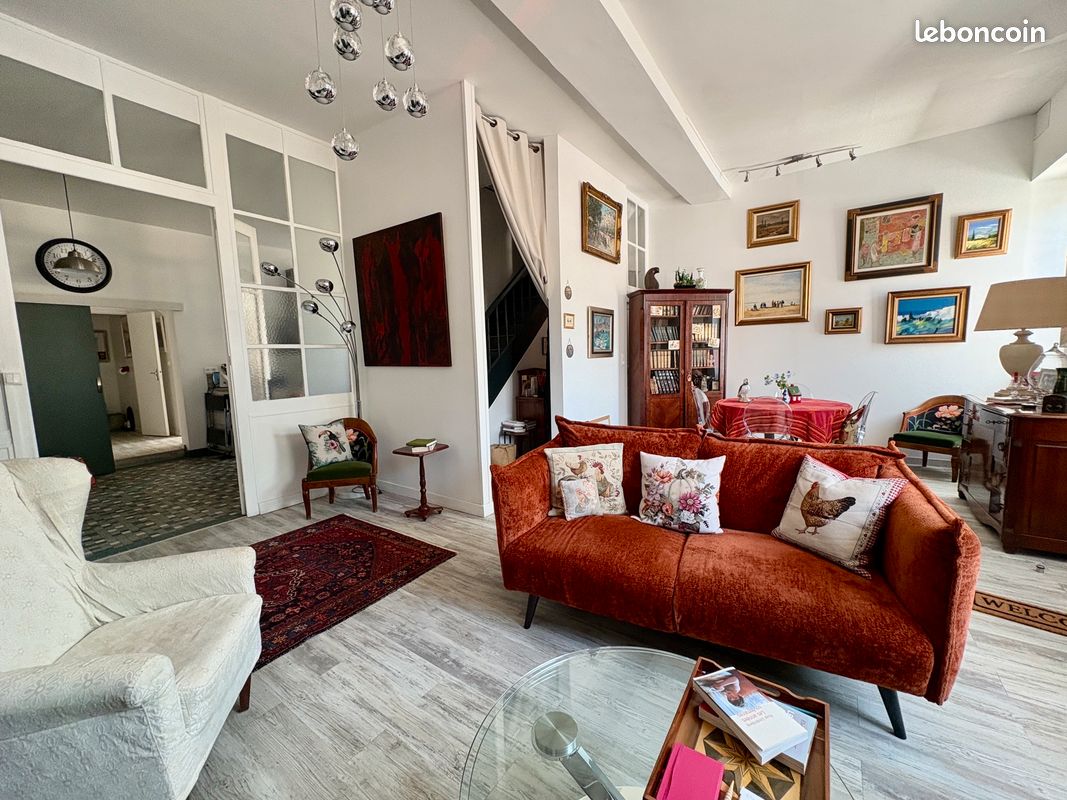 Maison 8 pièces 166 m² · à La Flèche · 166,3 m² · 378 000 €