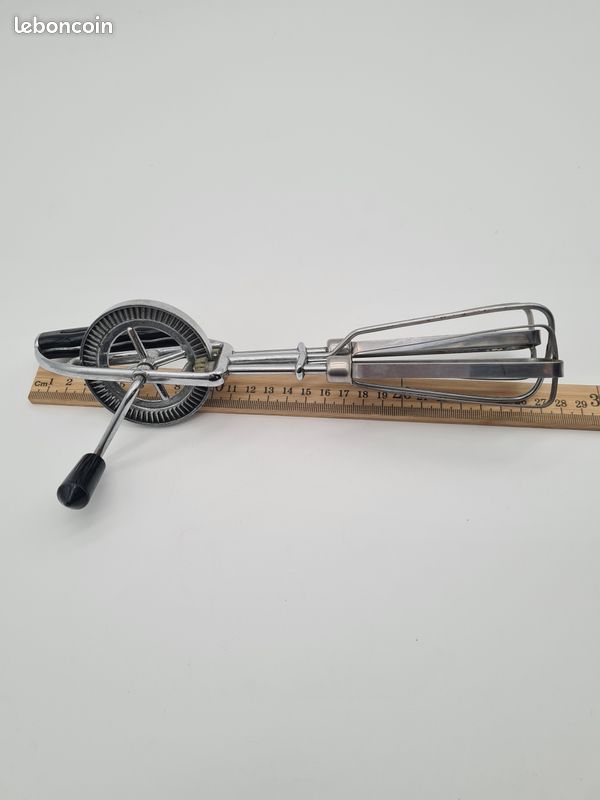 FOUET BATTEUR ANCIEN .... art populaire ... ustensile de cuisine EUR 10,00 - FR
