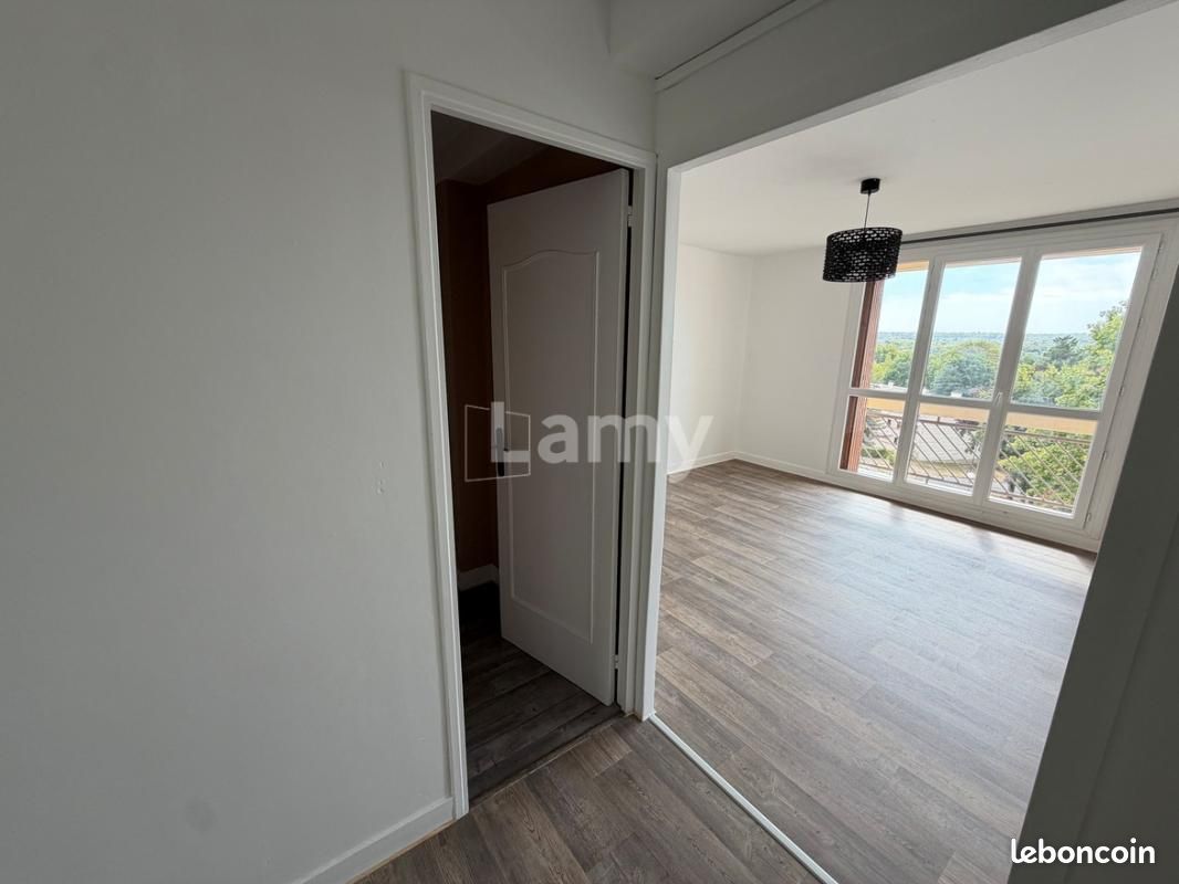 Appartement 4 pièces 68 m² · à Chantilly · 68 m² · 929 €/mois